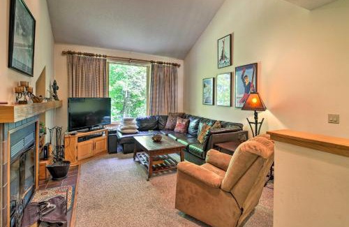 Killington Apartment | Killington Condo with Spa about 3 Miles to Ski Resort!