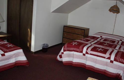 Killington Ski Chalet | Killington Ski Resort Log Cabin Minutes to the Slopes Seasonal Rental