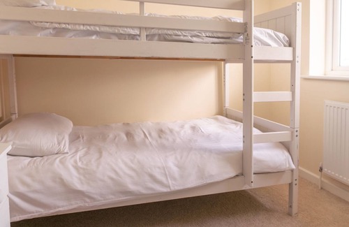 Instow House | Kiln House - 3 Bed, Sleeps 6, (TJS1KH)