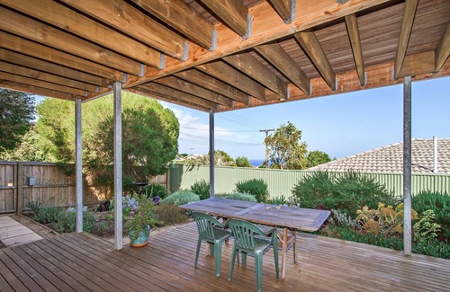 Maslin Beach House | Kiltevna ~ Maslin Beach - Enjoy Sea Views from Both Levels in Maslins Beach