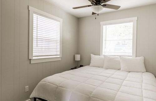 Kimberling City Hotel | Kimberling Cove H22