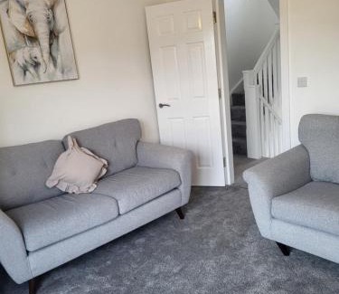 Rotherham House | Kimberworth Family Stay