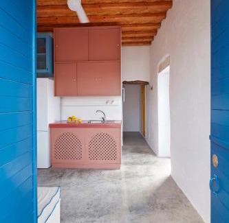 Psathi House | Kimolos View