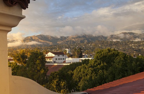 Historic Downtown Santa Barbara Hotel | Kimpton Canary Hotel by IHG