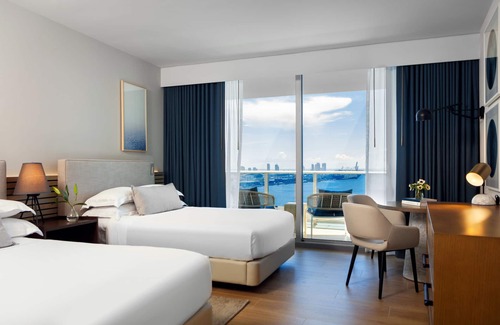 Downtown Miami Hotel | Kimpton EPIC Hotel by IHG