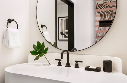 Central Business District Hotel | Kimpton Hotel Fontenot by IHG