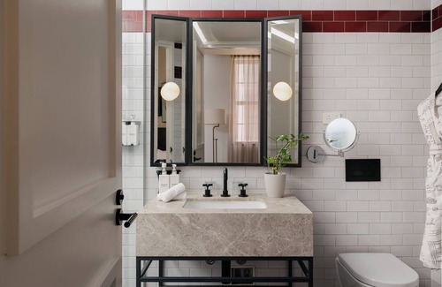 Sydney Central Business District Hotel | Kimpton Margot Sydney by IHG