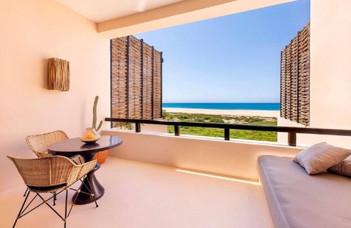 El Pescadero Resort | Kimpton Mas Olas Resort and Spa