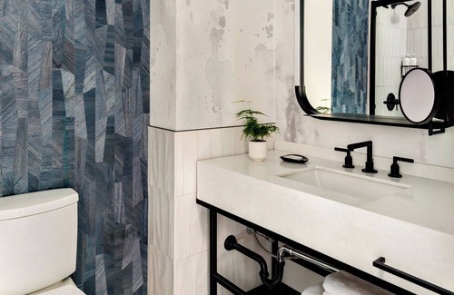 Central New York City Hotel | Kimpton Theta New York - Times Square by IHG