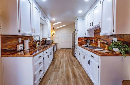Yosemite Forks House | Kindred Spirits Lodge near Yosemite & Bass Lake!