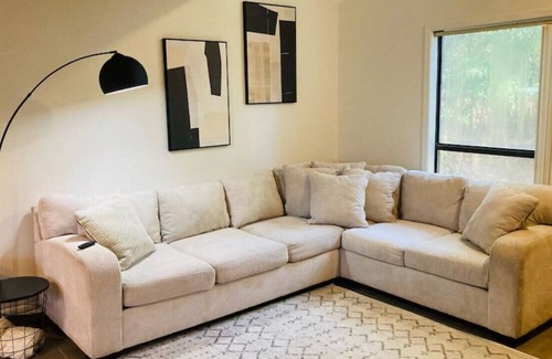 Hillcrest Apartment | KING BED Midtown 2 Story Loft