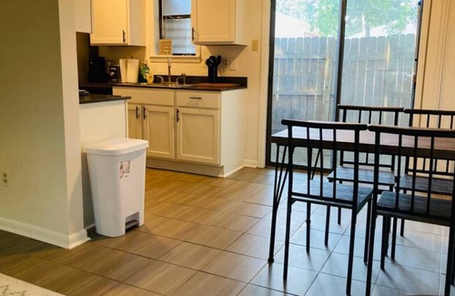 Hillcrest Apartment | KING BED Midtown 2 Story Loft
