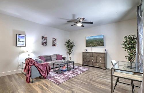 North Scottsdale Apartment | King Bed - Pool-Roku Tv-Free Parking -Barrett Jackson G3061