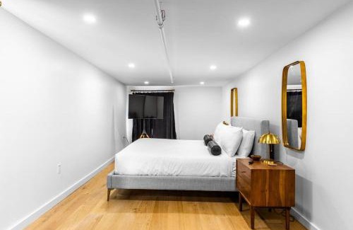Bangor Apartment | King Bed, The Phenix Historic Hotel, Spacious, Room # 406