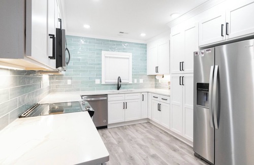 Winston - Salem House | King Beds Hot Tub Arcade Grill & Firepit