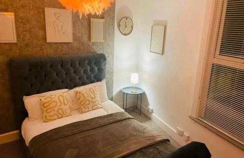 Gillingham Apartment | King Charles House
