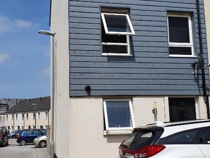 Camborne House | King En-Suite Close to the A30