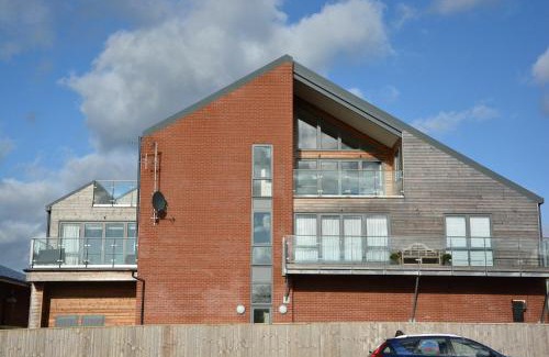 Aldeburgh Apartment | King George Penthouse
