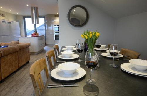 Aldeburgh Apartment | King George Penthouse