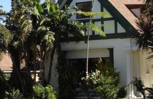 Port Elizabeth Central House | King George's Guest House