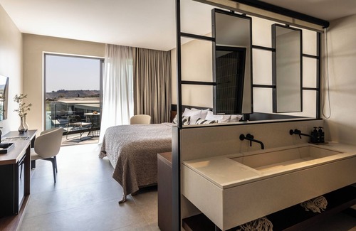 Tsilivi Hotel | King Jason Zante – Designed for Adults