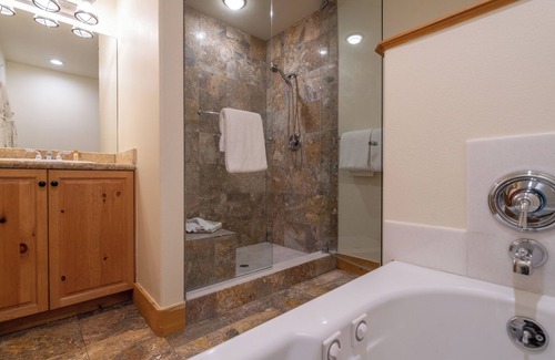 Mountain Village Hotel | King Lock-Off Unit With All the Perks of the Bear Creek Lodge