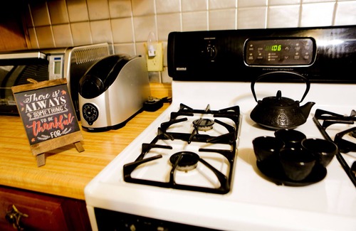 Whittier House | ★King Pleasant Mansion ★Cable★FastWifi★Parking★