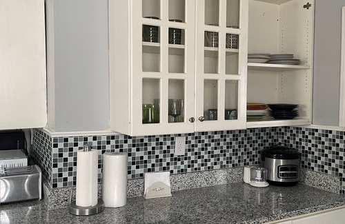 Shannon House | King queen, sweet cozy, and quiet old neighborhood very charming perfect stay