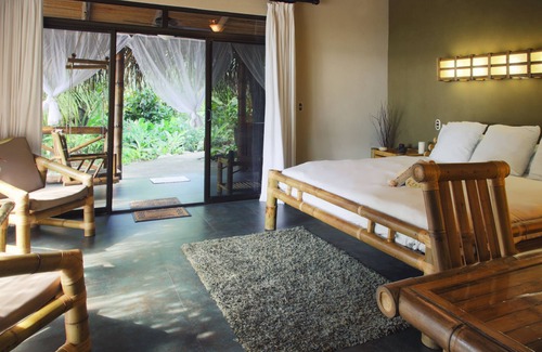 Parrita Resort | King Room en Hotel Clandestino.