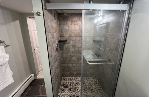 Wellsboro Cabin | King Room w/Shared Bath | Game Room + Firepit
