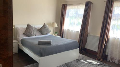 Tokyngton House | KING ROOMS BY WEMBLEY STADiUM