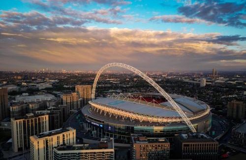 Tokyngton House | KING ROOMS BY WEMBLEY STADiUM