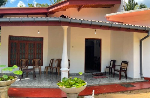 Anuradhapura House | King's Court Home stay Anuradhapura