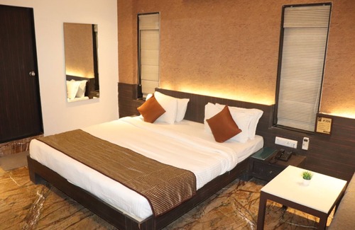 Rajkot Hotel | King's Kraft Stay Inn Rajkot