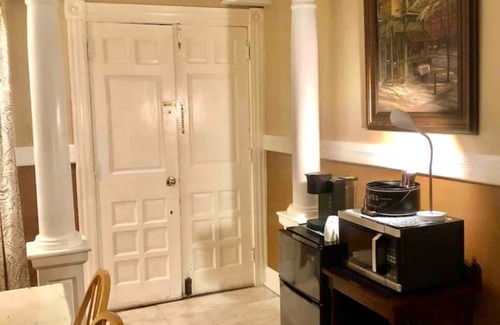 Port Deposit Apartment | King's Quarter's Apt. in the center of Port Deposit