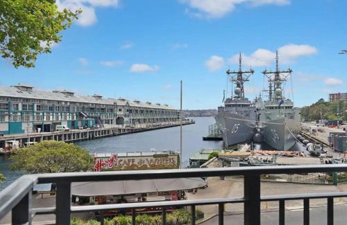 Woolloomooloo Apartment | King Size Studio With Water View Walk To The City