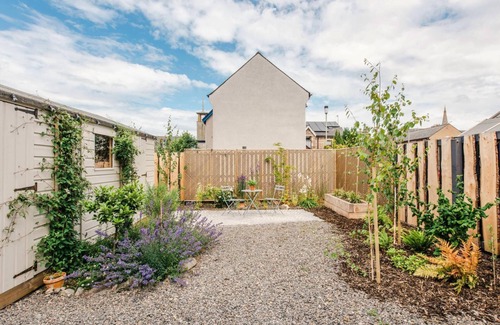 Inverness City Centre House | King Street Cottage, in the Centre of Inverness