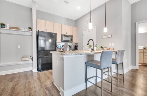 Paw Creek Apartment | KING Suite!| 2Beds| 2TVs| Mins to Uptown Charlotte