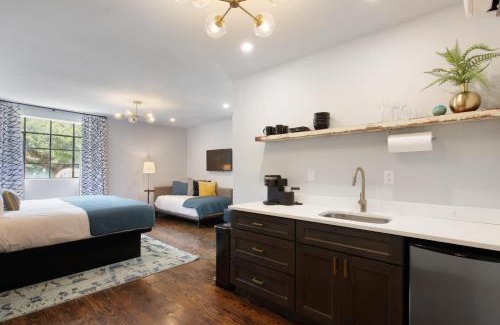 Historic District - North House | King Suite and Twin Boutique Hotel 2 Floor