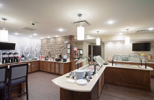 Littleton Condo | King Suite at Staybridge | FREE Daily Breakfast Included