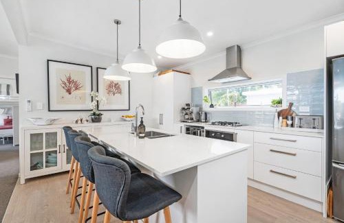 Whiritoa House | KING6 - Coastal Calm Retreat