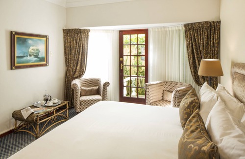 Summerstrand Bed & Breakfast | Kingfisher GuestHouse