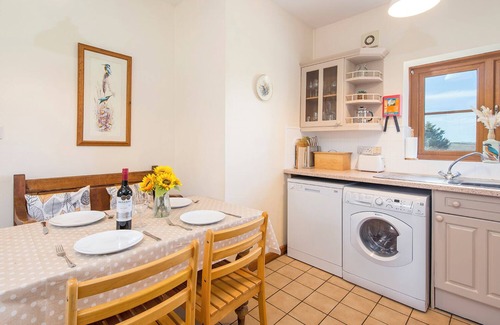 St Ishmaels Cottage | Kingfisher Cottage, Holiday Cottage St Ishmaels, Near Dale, Sleeps 4, 2 bedrooms, bathrooms