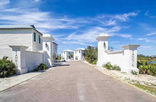 Orange Beach House | KINGFISHER COTTAGE cottage