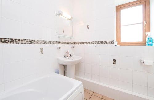 St Ishmaels House | Kingfisher Cottage