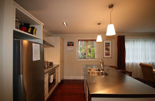 Russell Cottage | Kingfisher Cottage - Russell Cottages Collection
