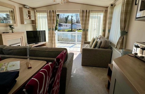 South Cerney House | Kingfisher