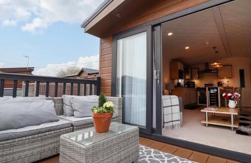 Evesham House | Kingfisher Lodge