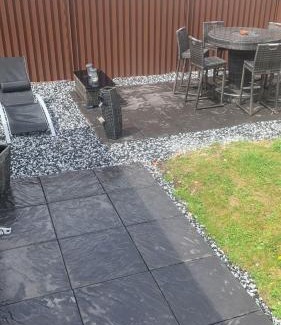 Evesham Cabin | Kingfisher Lodge Long Acre Holiday Park