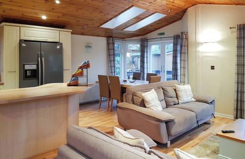 Arden Cottage | Kingfisher Lodge - UK46046